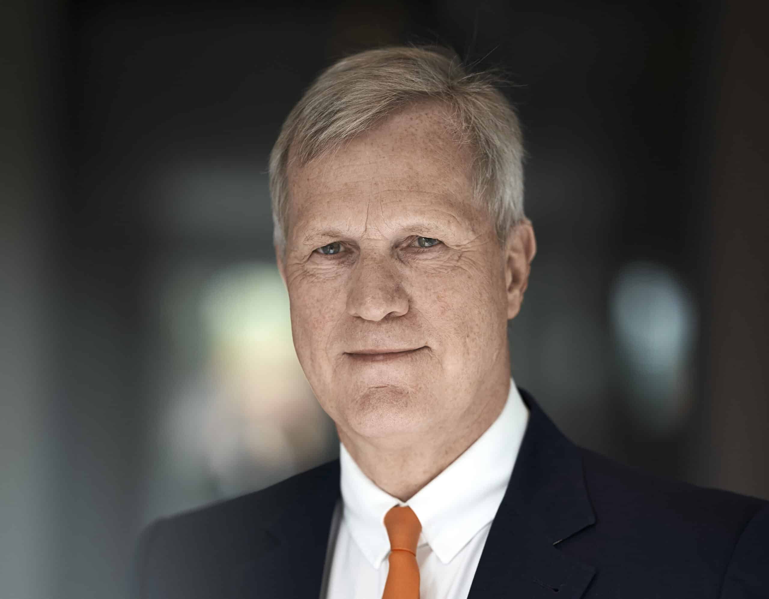 Dr. Bernward Maasjost